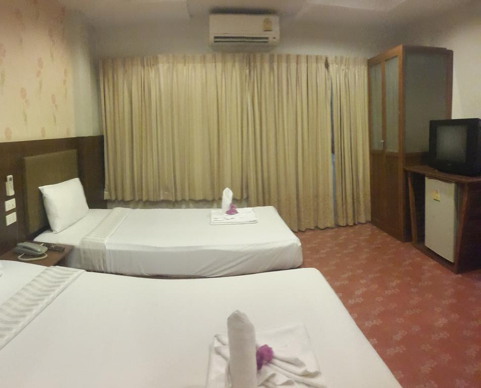 Good Nice 2 Guesthouse Patong Exterior foto